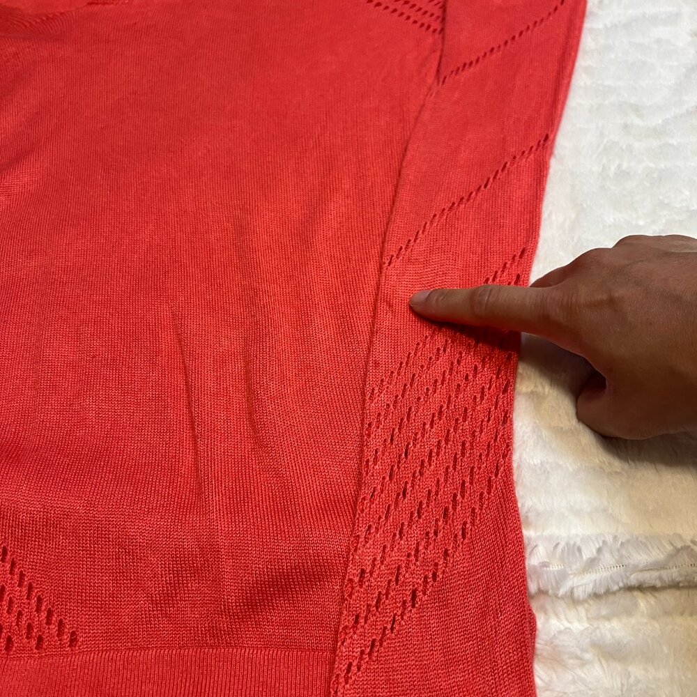 Used Express sweater - Picture 4 of 4